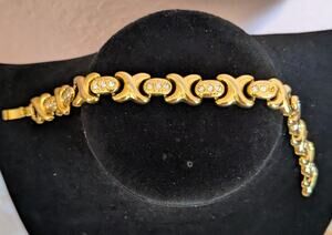 Vintage Gold Tone XO Hugs and Kisses Rhinestone Link Bracelet 7" Romantic